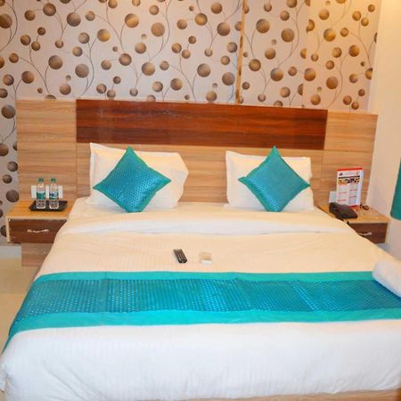 Hotel O Alpha Stay New Delhi Ngoại thất bức ảnh