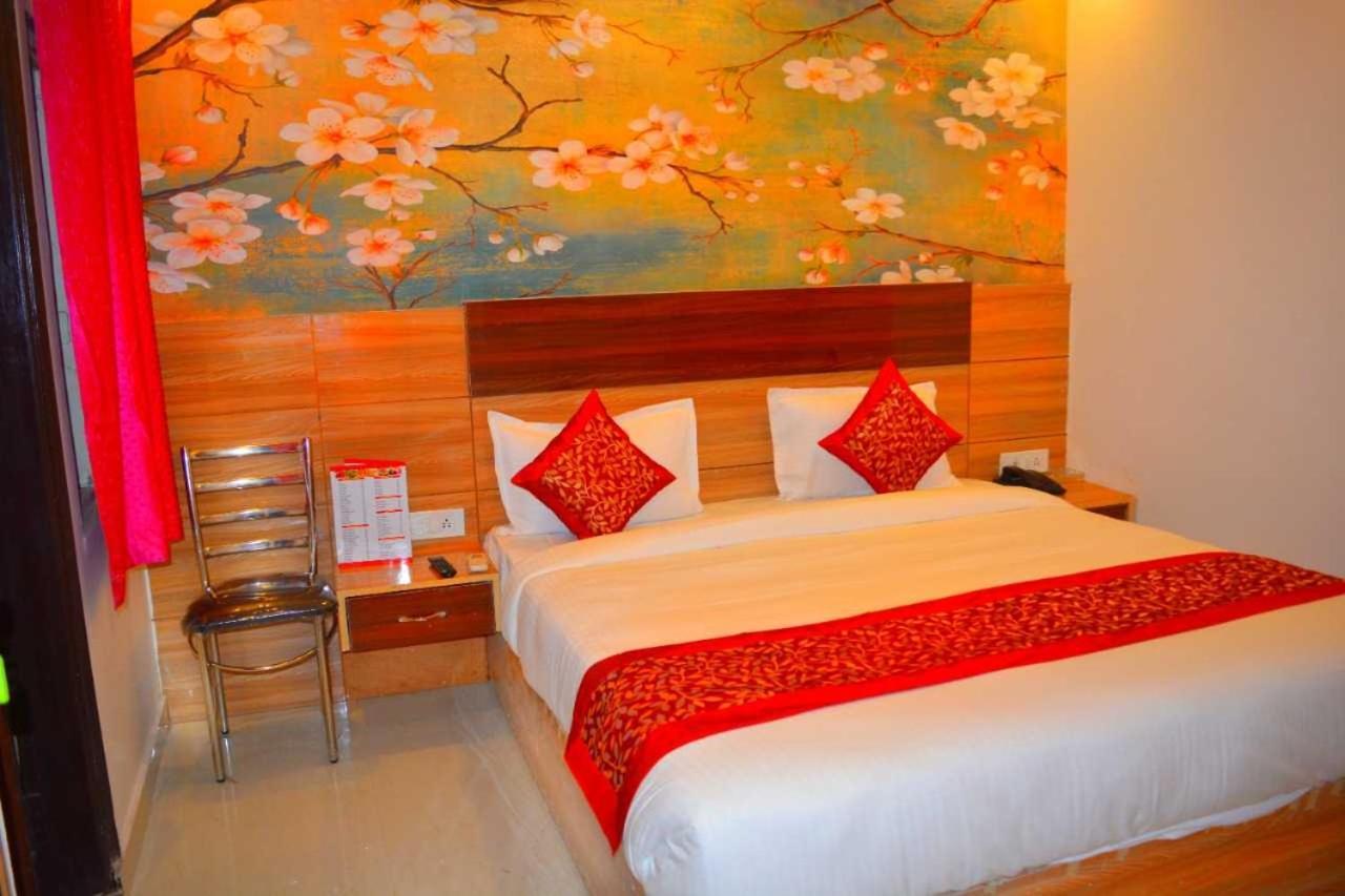 Hotel O Alpha Stay New Delhi Ngoại thất bức ảnh