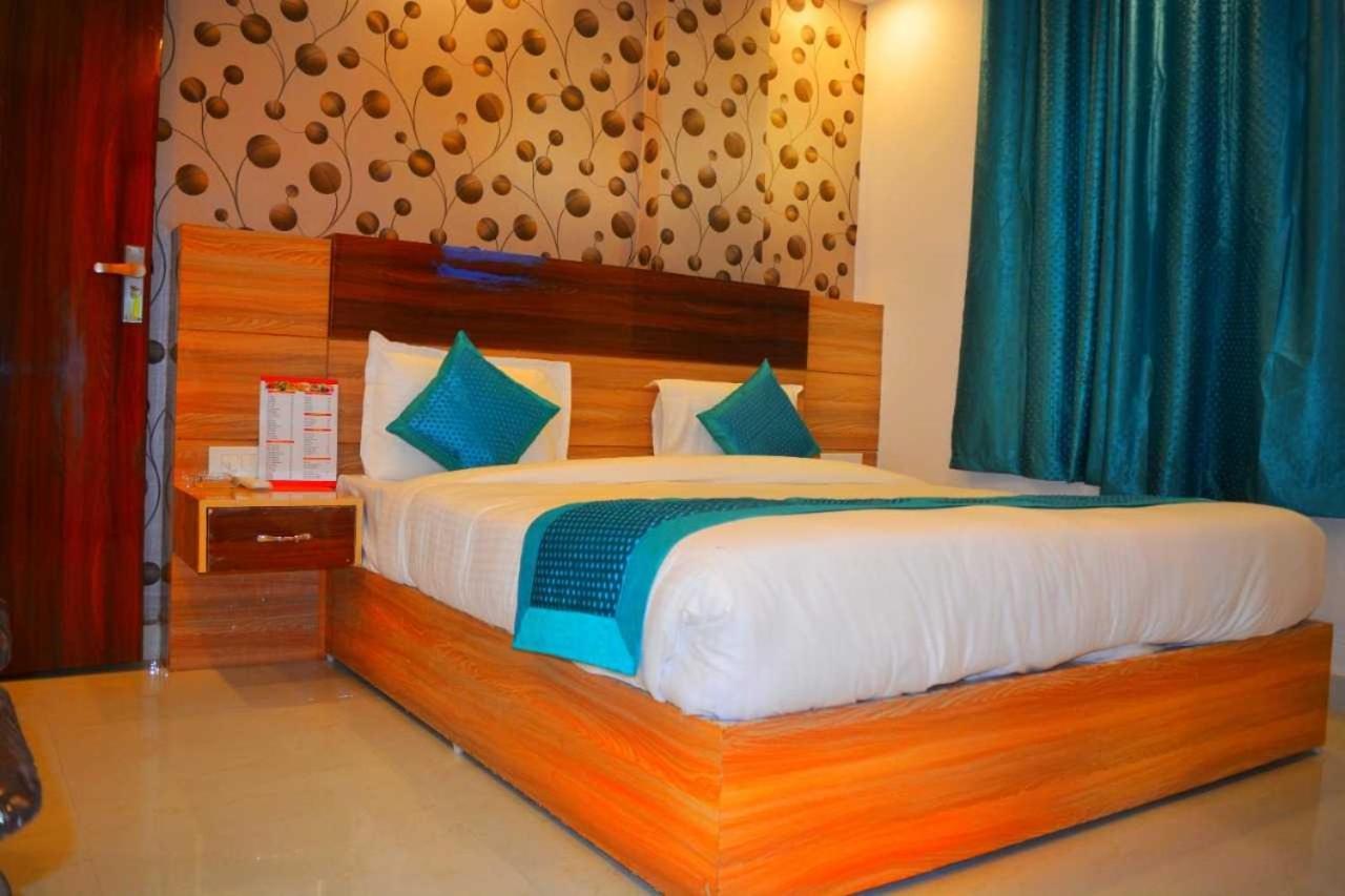 Hotel O Alpha Stay New Delhi Ngoại thất bức ảnh