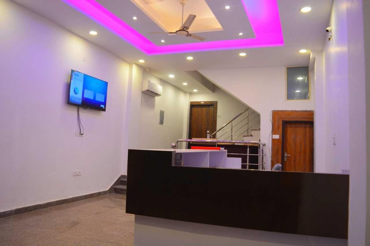 Hotel O Alpha Stay New Delhi Ngoại thất bức ảnh